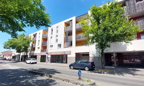Mérignac Pichey T3 Terrase Parking