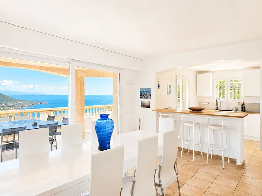 Villa 10 pièces 282 m²
