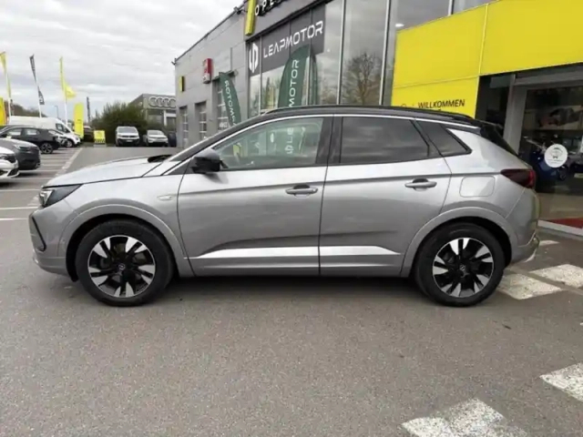 Opel Grandland 1.6 turbo 225ch hybride elegance business — photo 8