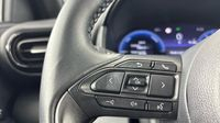 Toyota Yaris 116h Collection 5p MY22 — photo 25