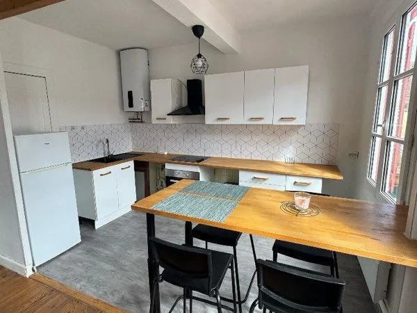 Location T3 renové centre ville d'orthez