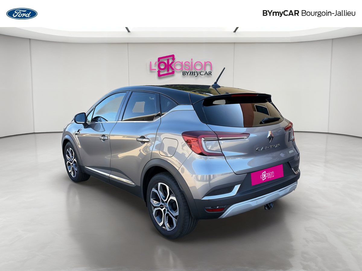 Renault Captur E-Tech Plug-in 160 — photo 3