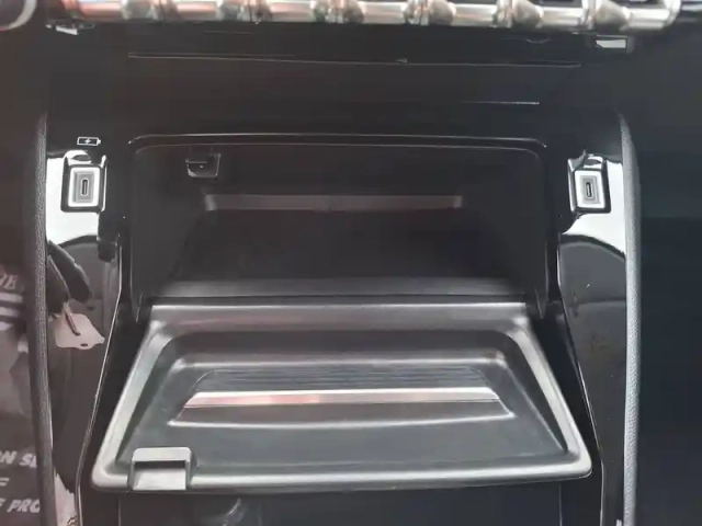 Peugeot 208 puretech 100 s&amp;s bvm6 — photo 34
