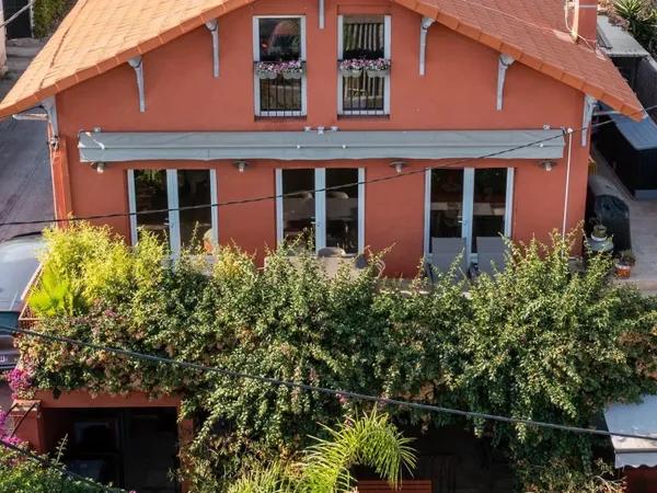 Maison 180 m² au Cros de Cagnes - 100 mètres des plages