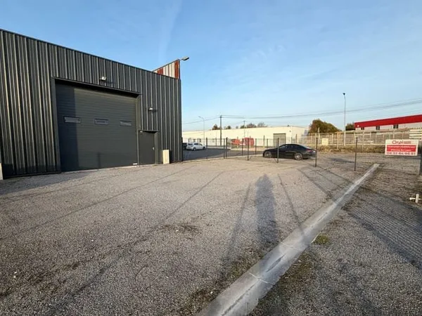 Parking 180 m²