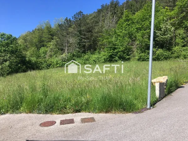 TERRAIN de 906 m2 à Bâtir, (Gauche) constructibles, viabilisé, (39240 THOIRETTE)
