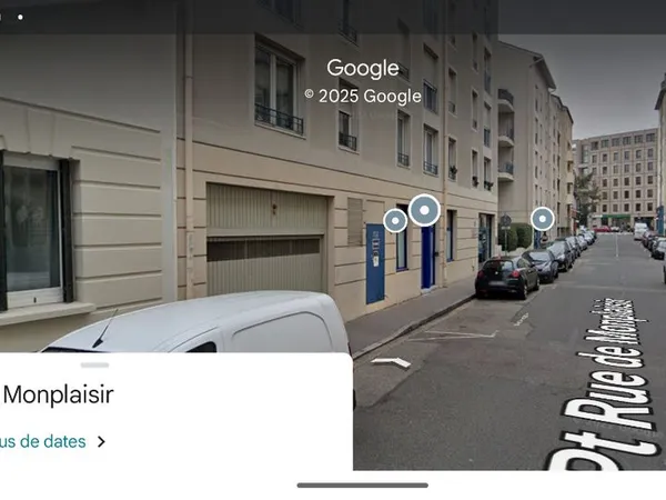 Place de parking sous sol très accessible Monplaisir