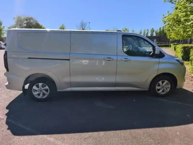 Ford Custom transit  fg 320 l2h1 2.5 duratec 232ch hybride rechargeable limited cvt — photo 4