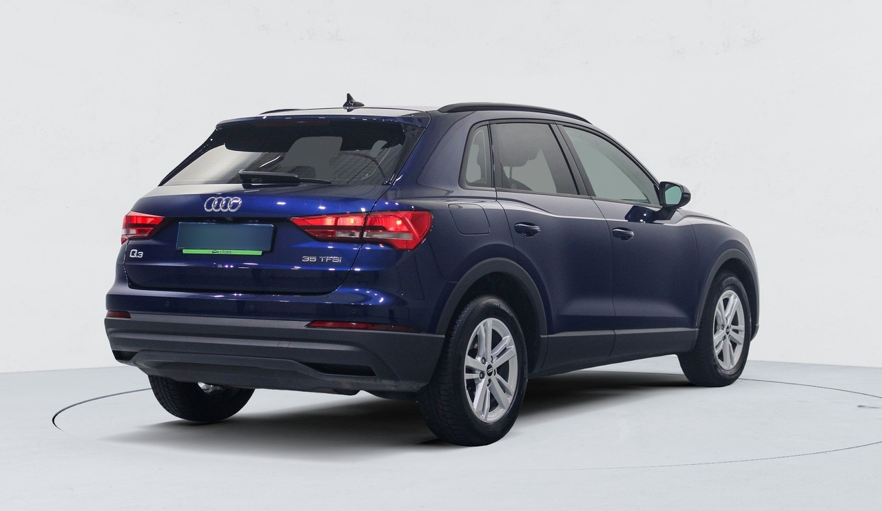Audi Q3 — photo 7