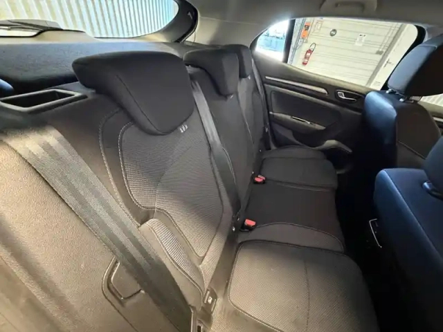 Renault Megane iv berline blue dci 115 edc — photo 97