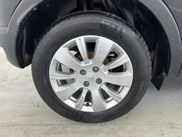 Renault Captur tce 90 energy — photo 31