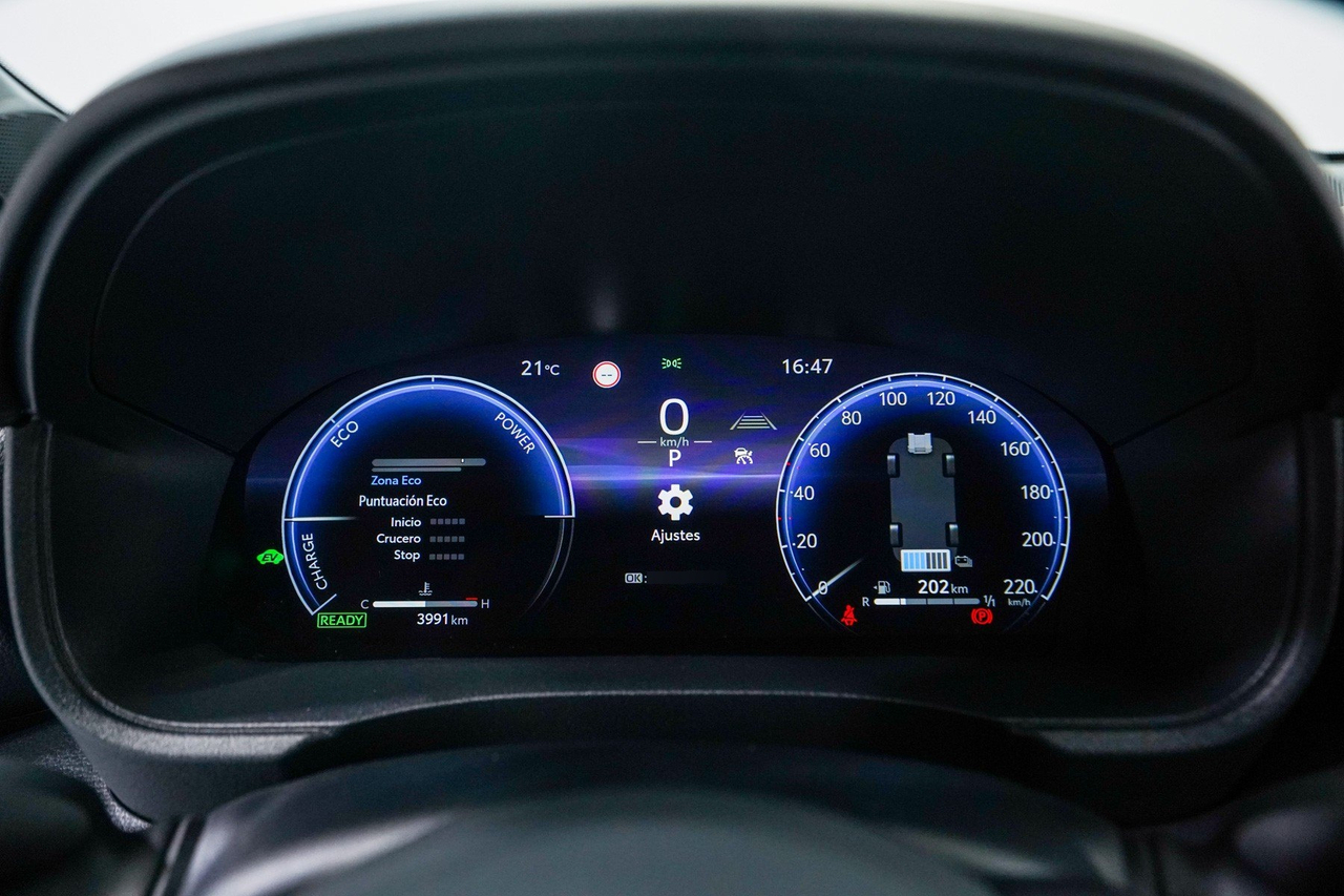 Toyota Yaris 4 — photo 13