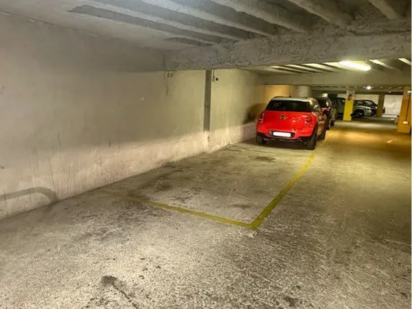 Parking à louer proximité place Victor-Hugo
