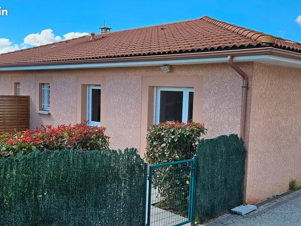 Appartement type F1 30 m2 - 2 pièces à PERRIER