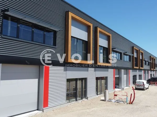 Locaux d'activité - A LOUER - 1 279 m² non divisibles