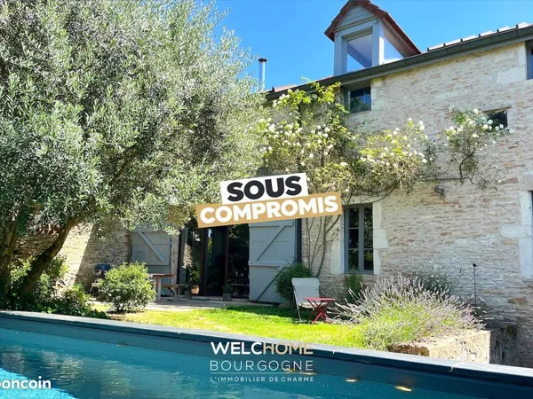 Propriété 7 pièces 215 m²