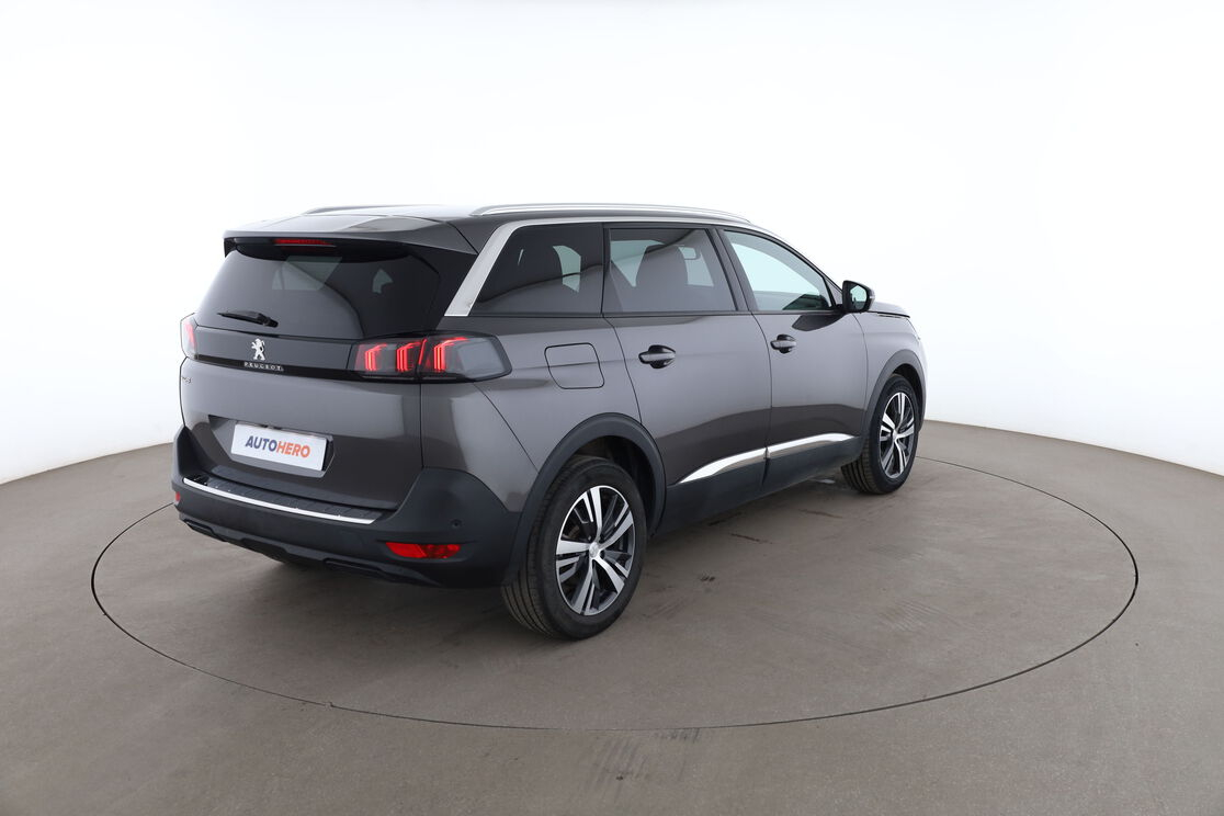 Peugeot 5008 1.2 Hybrid Allure Pack e-DCS6 — photo 5