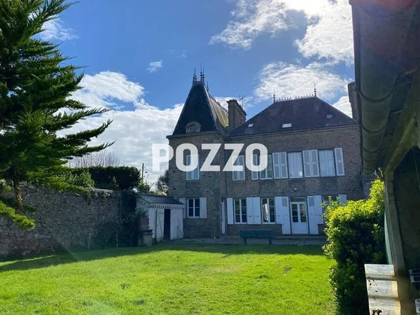 Maison 8 pièces 240 m²