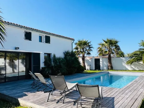 Maison 8 pièces 180 m²