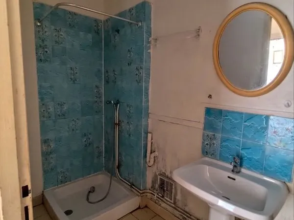 Ensemble immobilier - 3 T1 + 1 studio