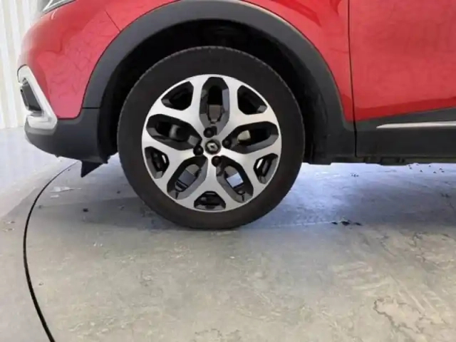Renault Captur tce 150 fap edc — photo 36