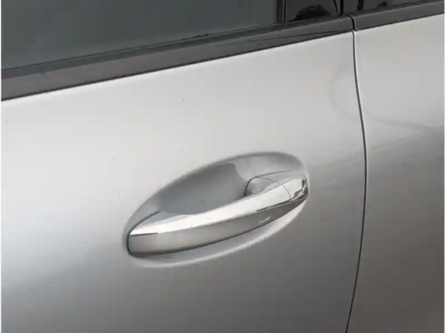 Mercedes Gla 250 e hybrid — photo 20