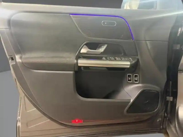 Mercedes Gla 250 e hybrid eq amg line — photo 16