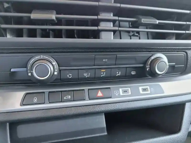Peugeot Expert e- fgn m 136 ch 75 kwh — photo 20