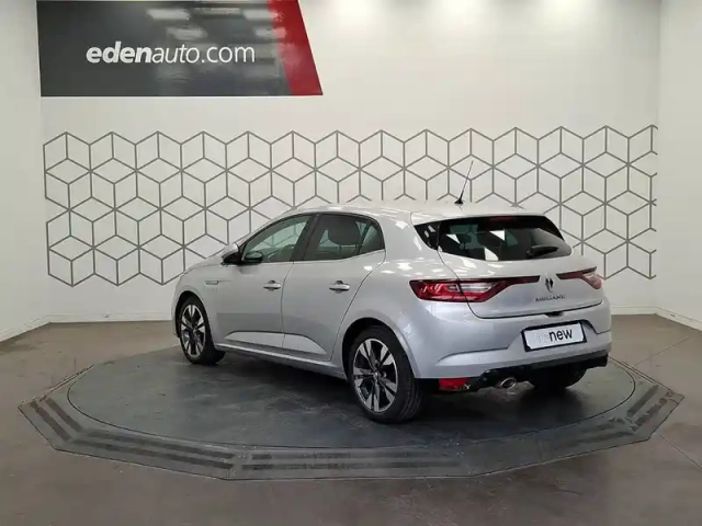 Renault Megane mégane iv berline blue dci 115 edc — photo 3