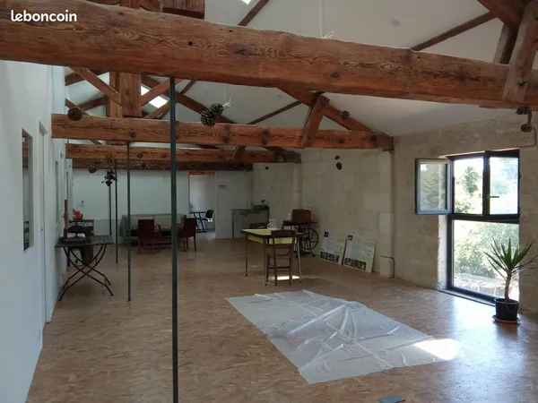 LOCATION ATELIER ARTISTES ou ARTISANS