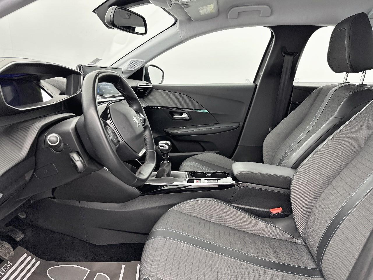 Peugeot 208 puretech 100 s&s bvm6 allure — photo 9