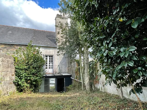 Maison en pierres à rénover -Serent