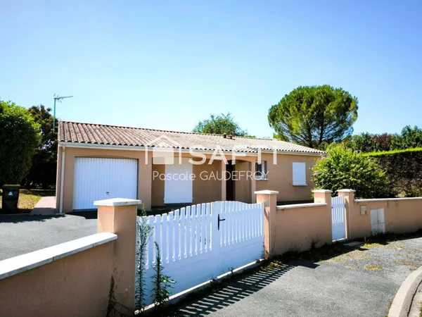 MAISON DE PLAIN-PIED - 17800 PONS -