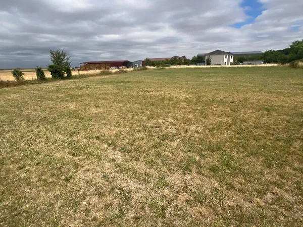 4 terrains à bâtir à La Ville-aux-Bois-lès-Pontavert ? environnement paisible