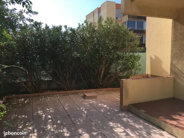 Location T2 six fours les plages