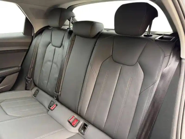 Audi A1 allstreet 35 tfsi 150 ch s tronic 7 — photo 14