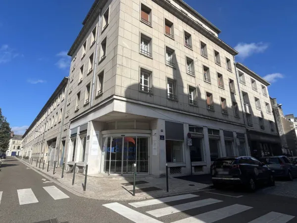 Bureaux 1682 m²