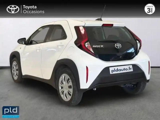 Toyota Aygo X 1.0 vvt-i 72ch dynamic my24 — photo 3
