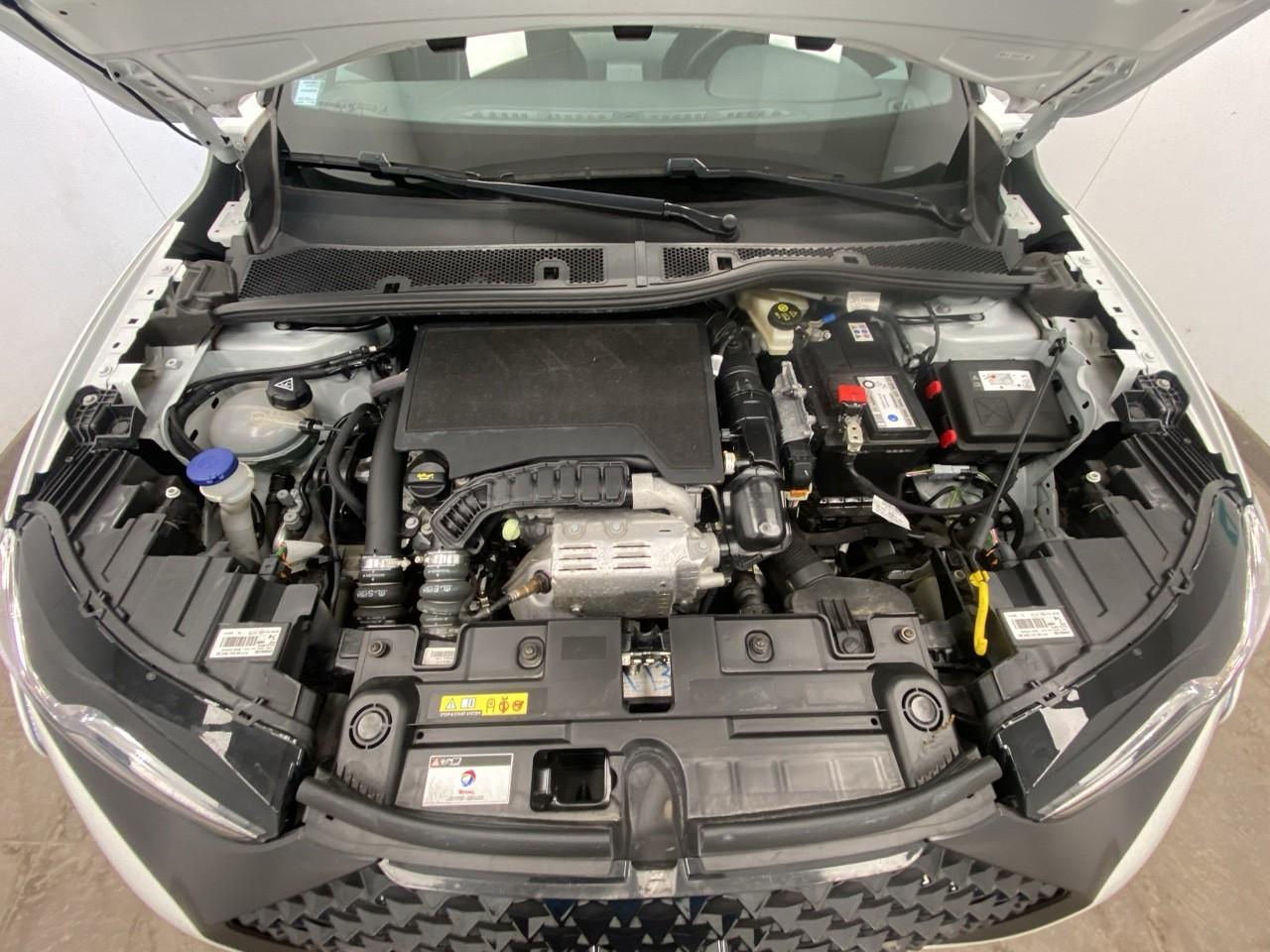 Ds Ds 3 crossback puretech 130 eat8 performance line — photo 14