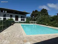 Appart T3 jardin privé et piscine collective