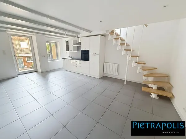 PORTE DES PIERRES DORÉES - Charmant T2 de 40 m2 climatisé av