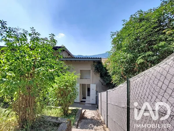 Immeuble 100 m²