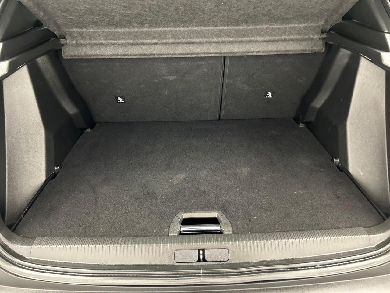 Peugeot 2008 puretech 130 s&s eat8 allure — photo 14