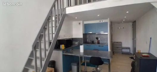Studio 4 pièces 23 m²
