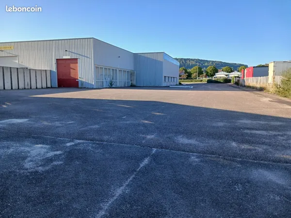 À vendre Bâtiment de 1552 m2 Noidans-lès-Vesoul