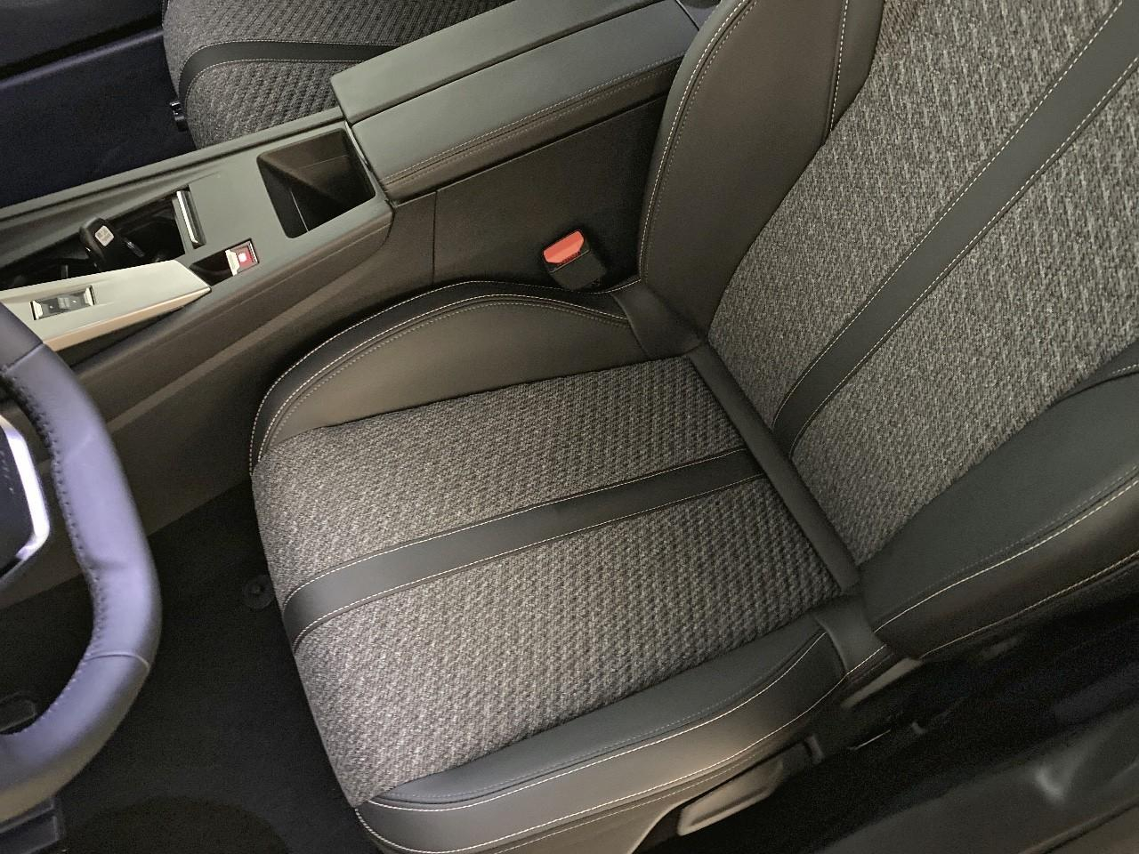 Peugeot 308 sw bluehdi 130ch s&s eat8 allure — photo 9