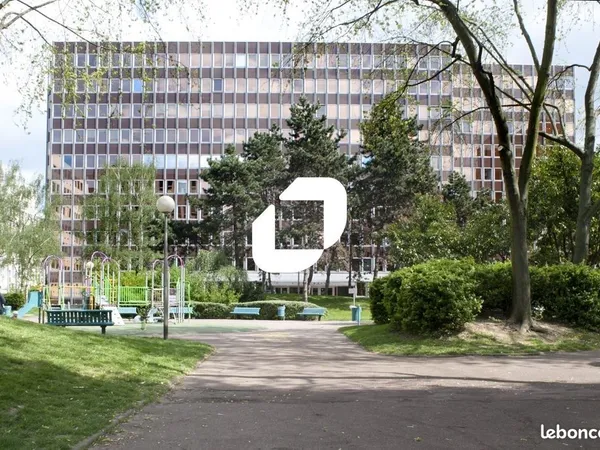 Bureau 1 897 m²