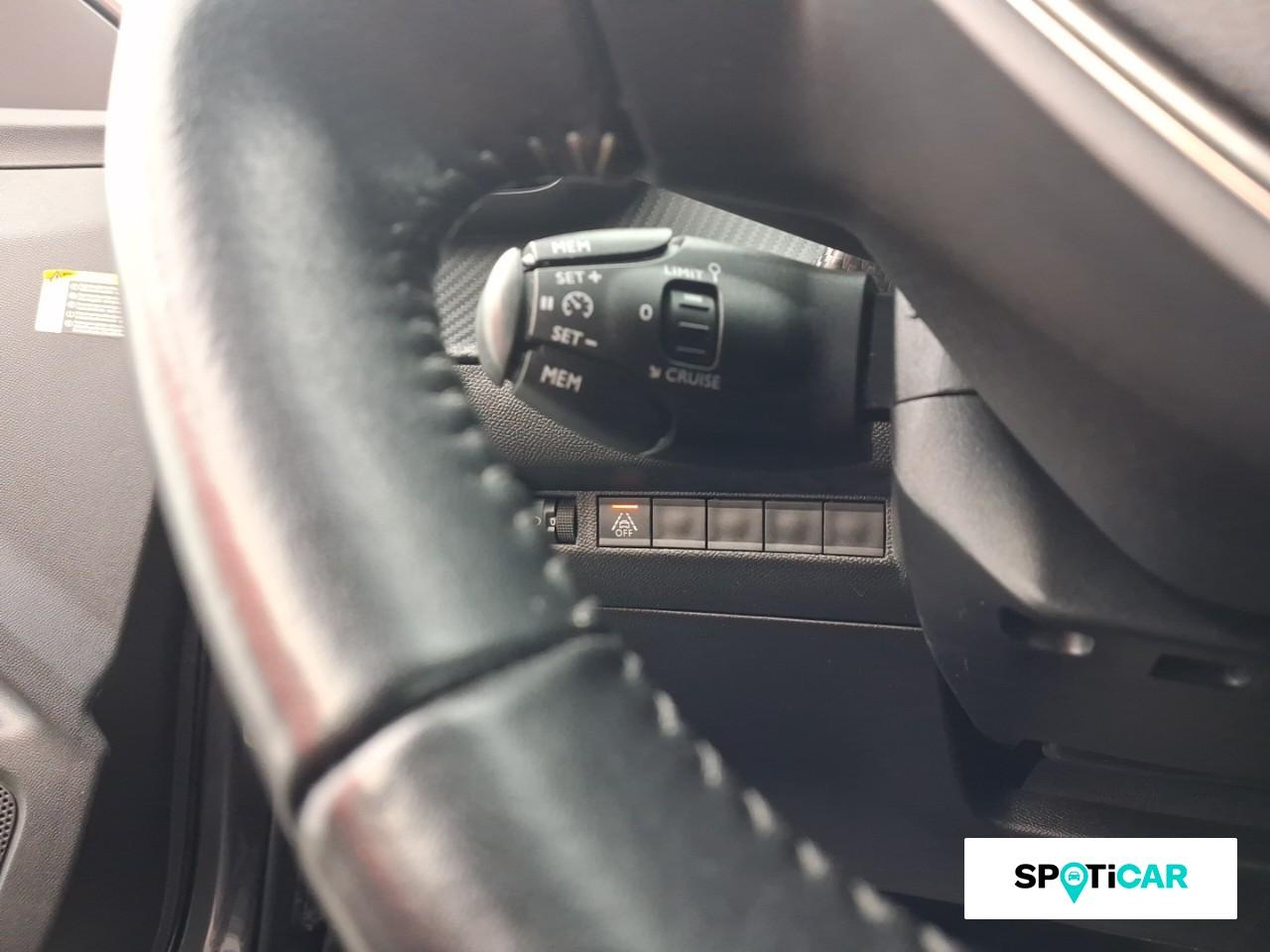 Peugeot 2008 1.5 bluehdi 130ch s&s roadtrip eat8 125g — photo 17