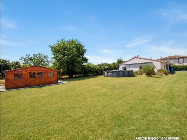 Maison contemporaine de plain-pied de 2014 € Le confort clé en main !