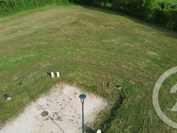 Terrain 1152 m²